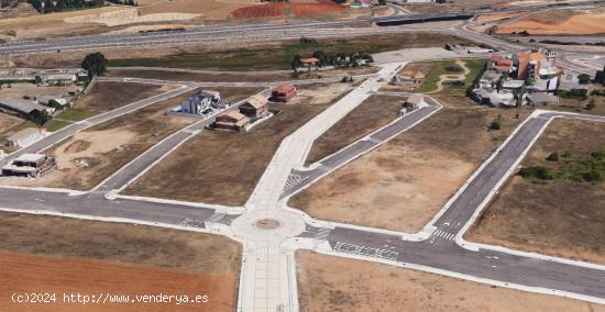 CONSTRUYA PARA SU FAMILIA LA VIVIENDA QUE SIEMPRE HA DESEADO. - SALAMANCA