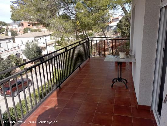 MAGNIFICA CASA A 4 VIENTOS DE 3 PLANTAS CON PISCINA EN BALCO DE SANT LLORENÇS - CASTELLAR DEL VALLE