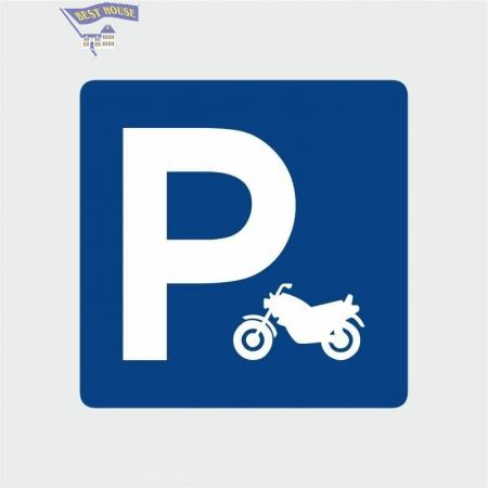 PLAZA DE PARKING PARA MOTO EN COSTA I LLOBERA - COLL FAVA - BARCELONA