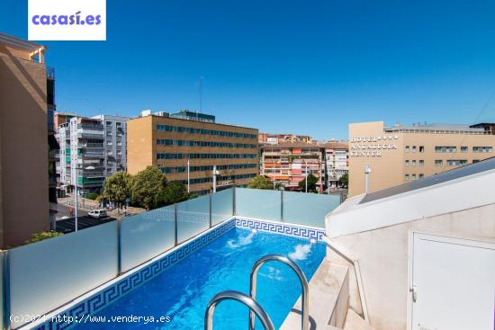 CASA NUEVA CON PISCINA EN AVENIDA AMERICA - GRANADA