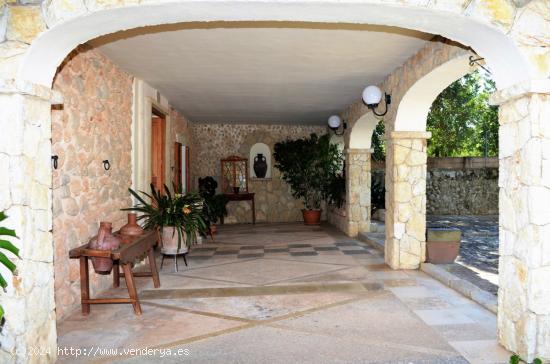 Preciosa casa en un entorno idílico - BALEARES