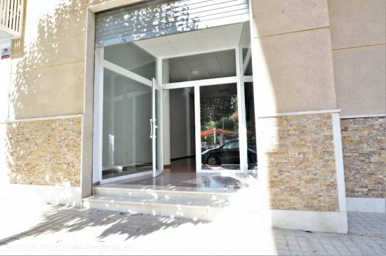  LOCAL COMERCIAL EN PETRER, ZONA CAMPET - ALICANTE 