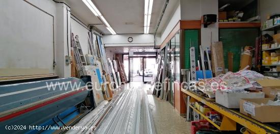 EN ZONA DE PASO. 220 M2 - BARCELONA