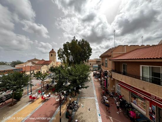 Se vende primer piso con ascensor, garaje y trastero en Los Belones - MURCIA