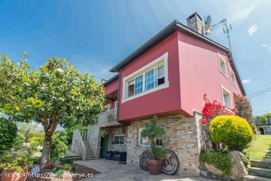 GRAN CHALET CON PISCINA CUBIERTA Y SAUNA - A CORUÑA