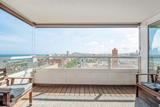 PISO CON VISTAS PANORAMICAS A 270 GRADOS - BARCELONA