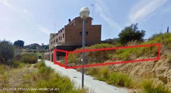  TERRENO EN VENTA EN LA ZONA DE CAN PERICH - BARCELONA 