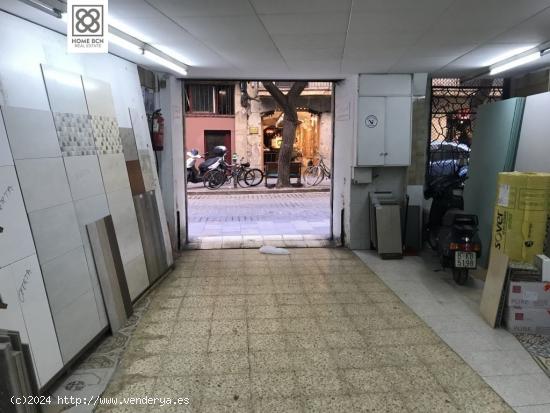  LOCAL COMERCIAL EN VENTA EN EL BORNE - BARCELONA 