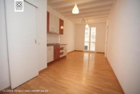  PISO EN VENTA C/ VISTALEGRE - BARCELONA 