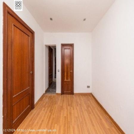  Piso en venta en Calle Conca De Tremp, Barcelona - BARCELONA 