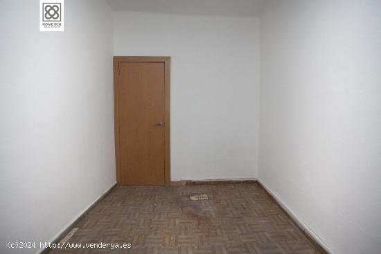 PISO EN VENTA C/ ASSAONADORS - BARCELONA