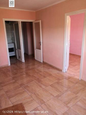  PISO EN VENTA EN CANYELLES - BARCELONA 