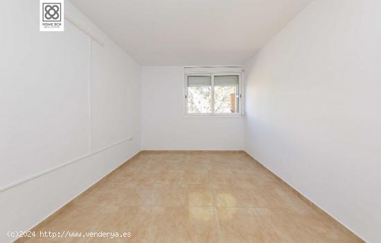 PISO EN VENTA C/ COSTABONA - BARCELONA