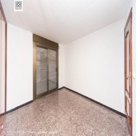 PISO EN VENTA EN CALLE SEVILLA, BADALONA - BARCELONA