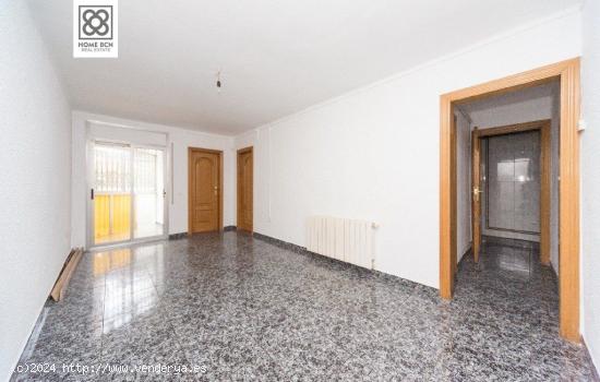 PISO EN VENTA EN CALLE SICILIA, SANTA COLOMA DE GRAMANET - BARCELONA