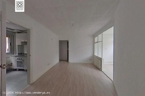 PISO EN VENTA EN C/ CASTOR - BARCELONA