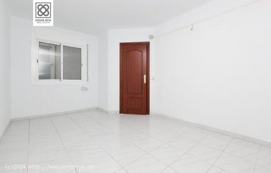  PISO EN VENTA EN PSG. VALLDAURA, BARCELONA - BARCELONA 