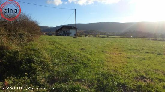 TERRENO URBANO Y URBANIZABLE CON PROYECTO DE CONSTRUCCIÓN DE 8 VIVIENDAS - NAVARRA