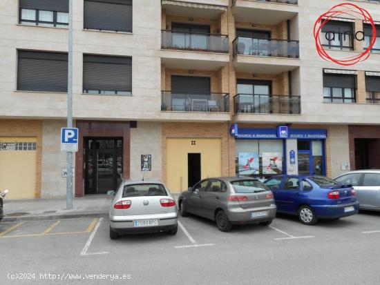 Local comercial en Rochapea contiguo al Casco Viejo. - NAVARRA