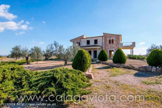  Chalet con impresionantes vistas - BALEARES 