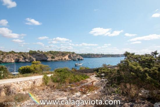 Chalet en primera línea de mar - BALEARES