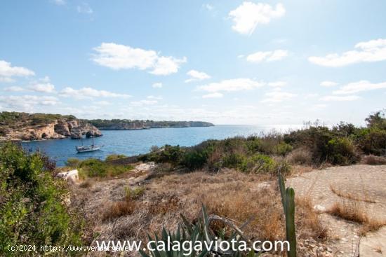 Chalet en primera línea de mar - BALEARES