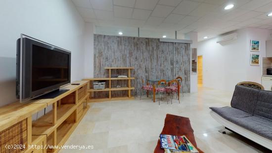 Local comercial en Cambrils - TARRAGONA