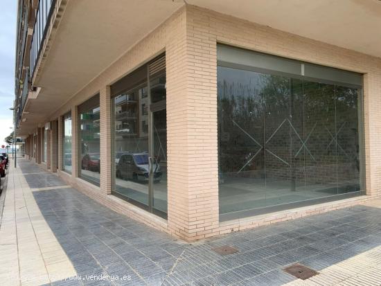 Local comercial en Cambrils junto a supermercado - TARRAGONA