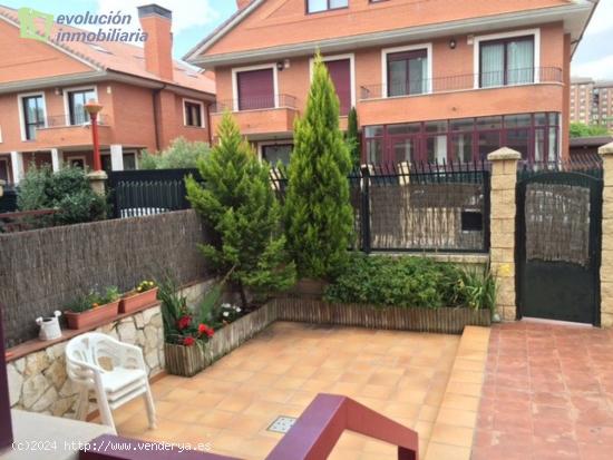  Vivienda unifamiliar pareada cuatro dormitorios  zona G-3 - Burgos - BURGOS 