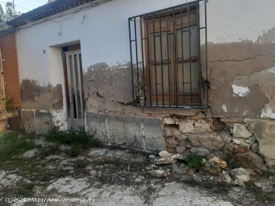 CASA PARA RESTAURAR EN LA ERA ALTA - MURCIA