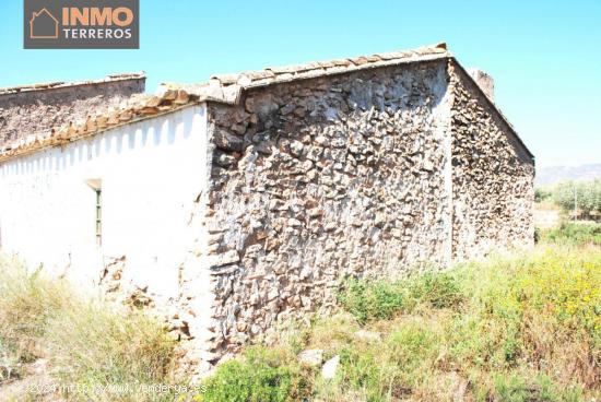 Dos cortijos por el precio de uno en Almendricos, Lorca. - MURCIA