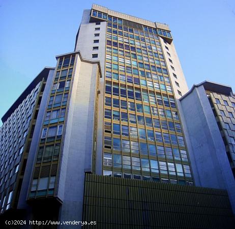 SE VENDE PLAZA DE GARAJE EN PLENO CENTRO. ZONA CONCEJO-JUAN XXIII. - ORENSE