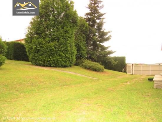 SE VENDE EXCLUSIVO CHALET A CINCO MUNUTOS DE OURENSE. REF 4604 - ORENSE