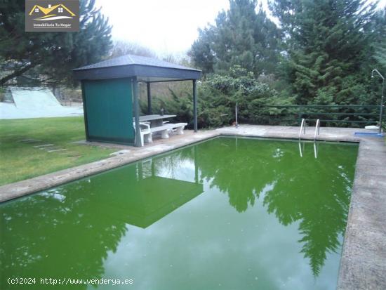 SE VENDE AMPLIO CHALET CON 3.000M DE PARCELA Y PISCINA A 10M  DE OURENSE. REF. 5671 - ORENSE