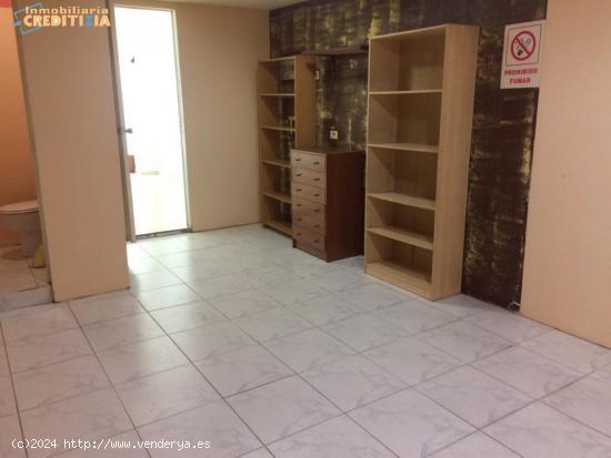 LOCAL COMERCIAL CON ALMACEN - PONTEVEDRA