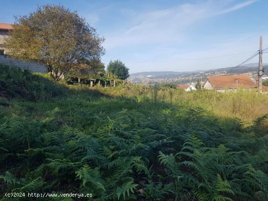  TERRENO CON LICENCIA DE CASA - PONTEVEDRA 