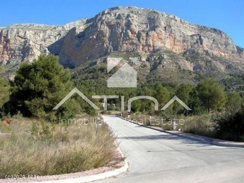  Parcela urbana comercial de 1500 m2 en la zona del Montgo con vistas abiertas. - ALICANTE 