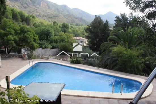 Chalet todeado de naturaleza y vistas abiertas a la Montaña situado en La Drova - VALENCIA