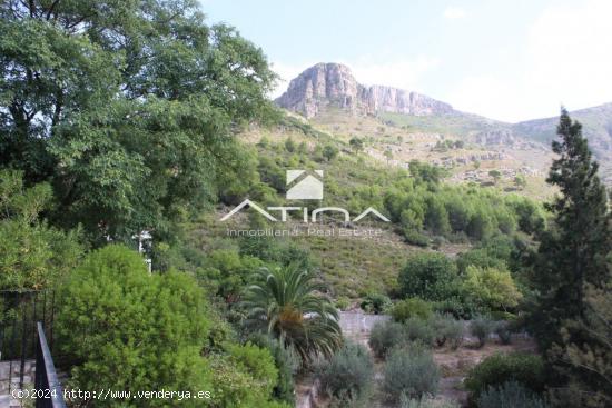 Chalet todeado de naturaleza y vistas abiertas a la Montaña situado en La Drova - VALENCIA