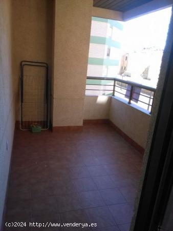 APARTAMENTO EN SEGUNDA LÍNEA DE PLAYA - MURCIA