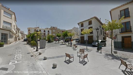 TRASPASO O  VENTA  DE LOCAL COMERCIAL CENTRICO EN VELEZ RUBIO - ALMERIA