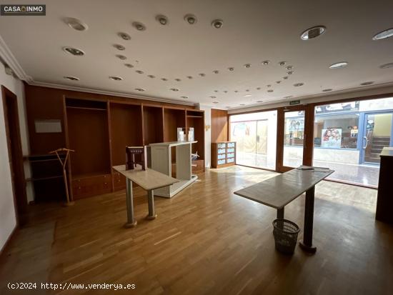 Se vende local comercial en el Centro de Barbastro. - HUESCA