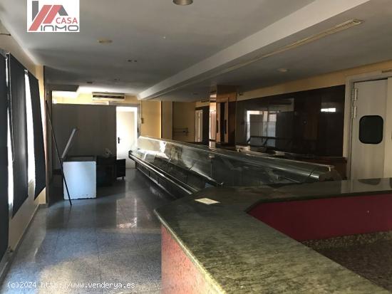 Se vende o alquila local comercial zona La Paz en Barbastro. - HUESCA