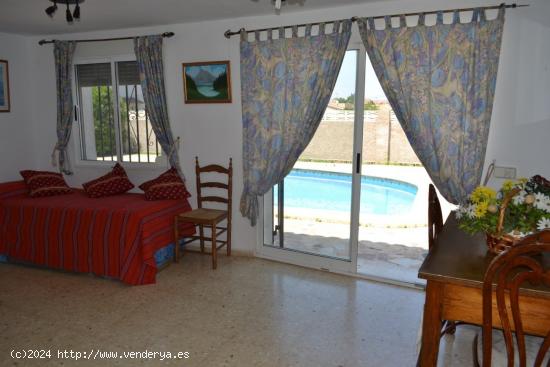 TCH81- CHALET CON PISCINA PRIVADA- TEMPORADA - ALICANTE