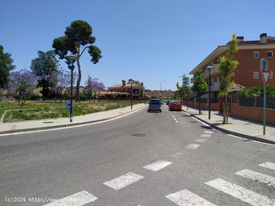 Estupenda plaza de garaje en Av President Tarradellas , REUS. - TARRAGONA