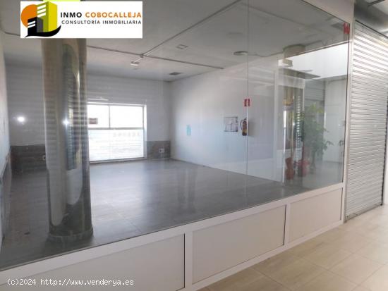 EDIFICIO EN VENTA CON LICENCIA COMERCIAL EN POLIGONO COBO CALLEJA - MADRID