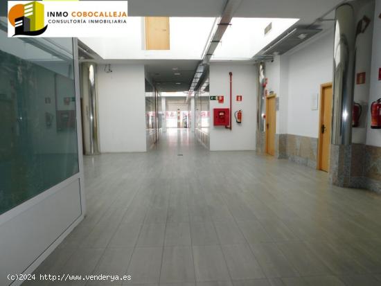 EDIFICIO EN VENTA CON LICENCIA COMERCIAL EN POLIGONO COBO CALLEJA - MADRID