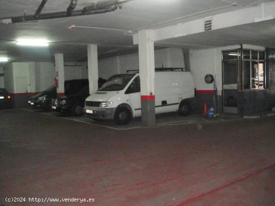 HORTA GUINARDO: ESPECIAL INVERSORES: Ref 1763. Parking SOLO EN VENTA: de 2500m2 - BARCELONA