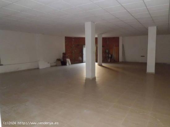 Local comercial en alquiler - ALMERIA