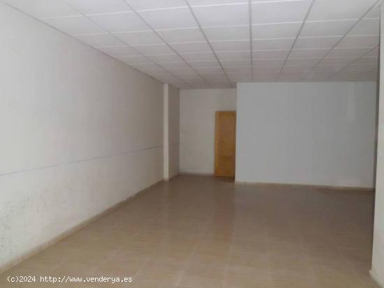 Local comercial en alquiler - ALMERIA